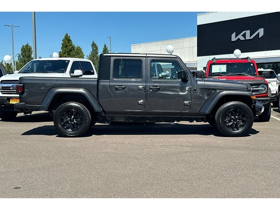 2023 Jeep JT Gladiator - Image 3 of 10
