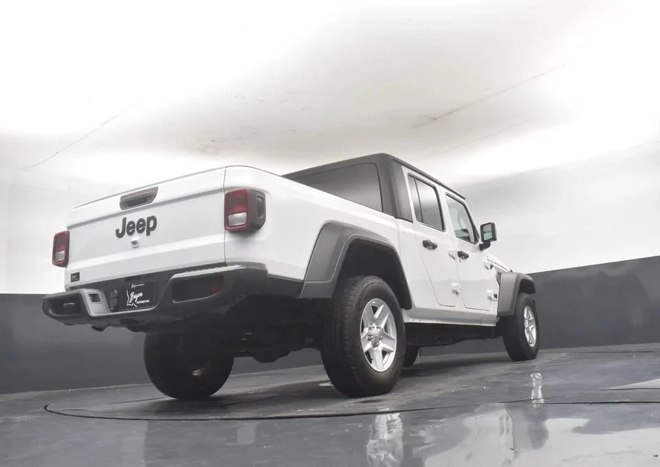 2023 Jeep JT Gladiator - Image 13 of 20