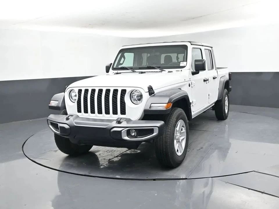 2023 Jeep JT Gladiator - Image 11 of 20