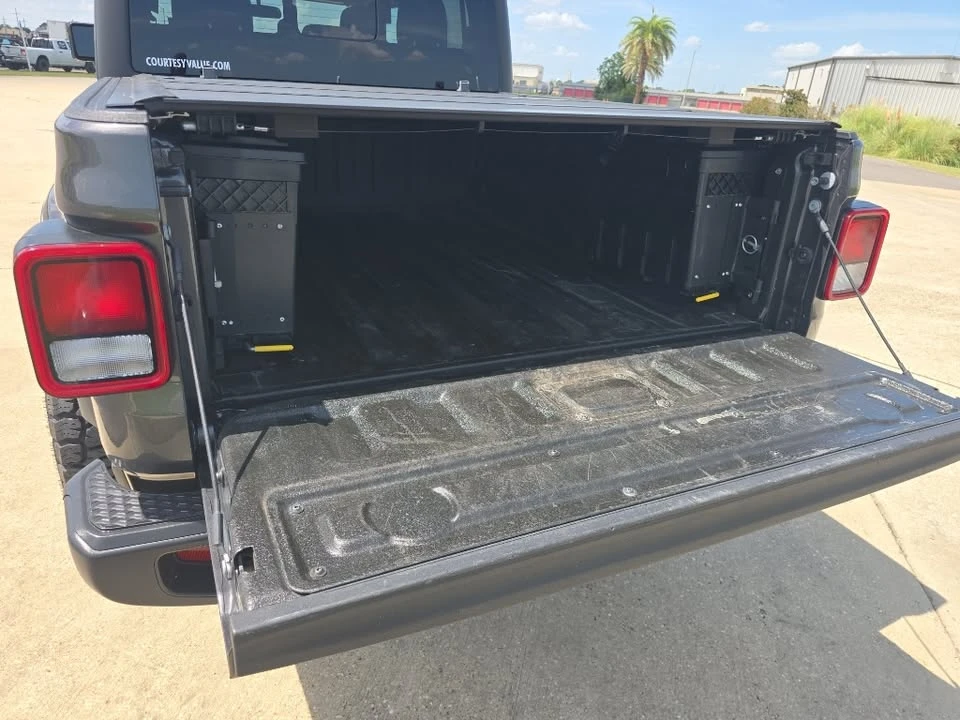 2023 Jeep JT Gladiator - Image 18 of 20