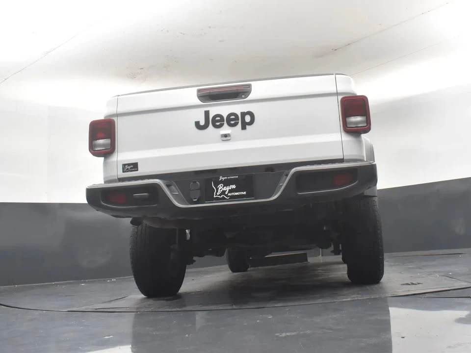 2023 Jeep JT Gladiator - Image 18 of 20