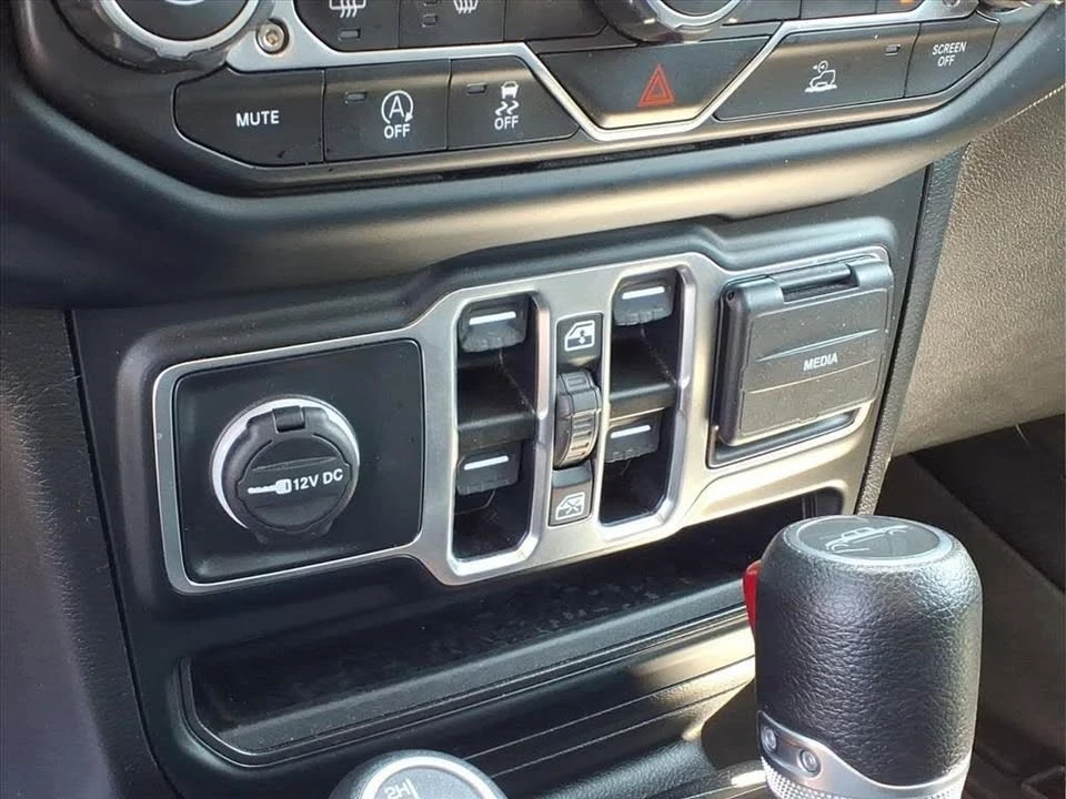 2023 Jeep JT Gladiator - Image 7 of 20