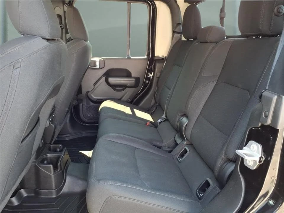 2023 Jeep JT Gladiator - Image 17 of 20
