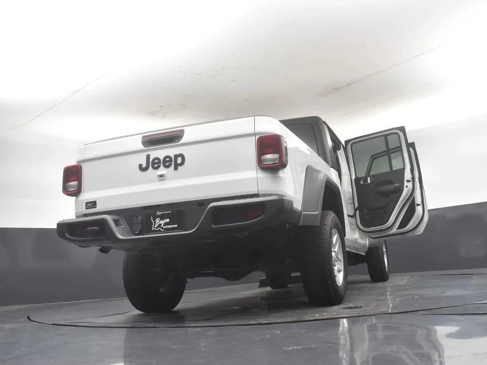 2023 Jeep JT Gladiator - Image 14 of 20