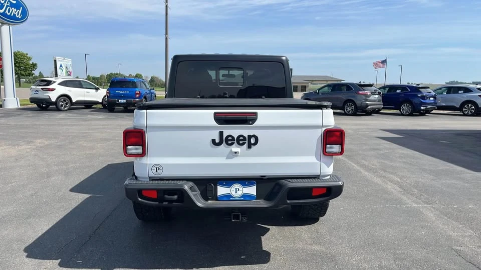 2023 Jeep JT Gladiator - Image 4 of 17
