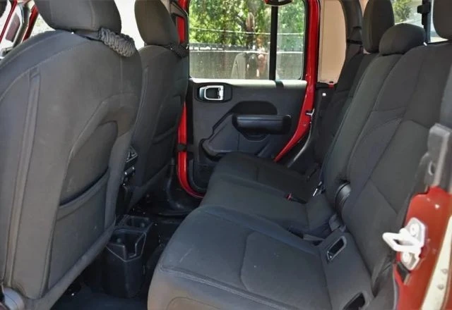 2023 Jeep JT Gladiator - Image 13 of 14