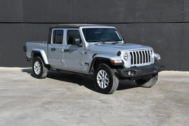 2023 Jeep JT Gladiator - Image 1 of 16