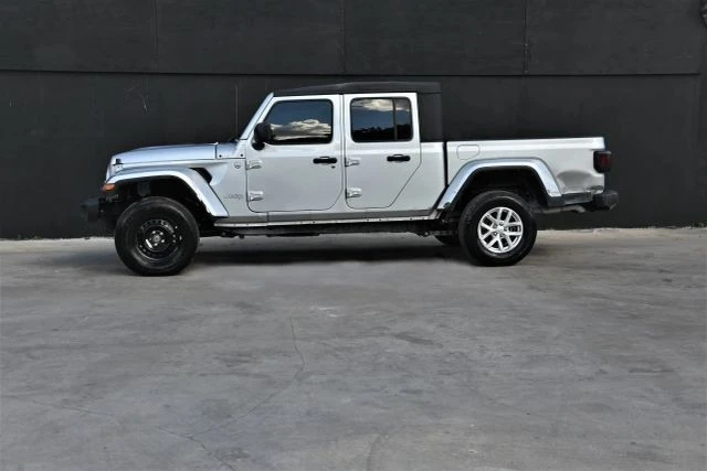2023 Jeep JT Gladiator - Image 5 of 16