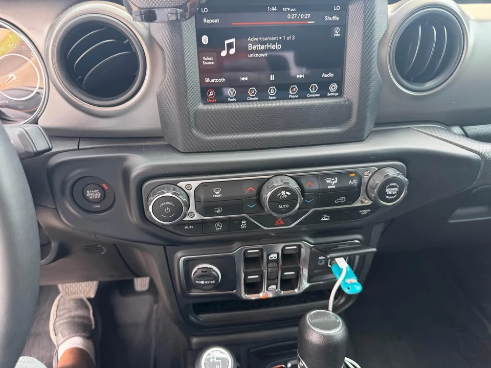 2023 Jeep JT Gladiator - Image 17 of 20