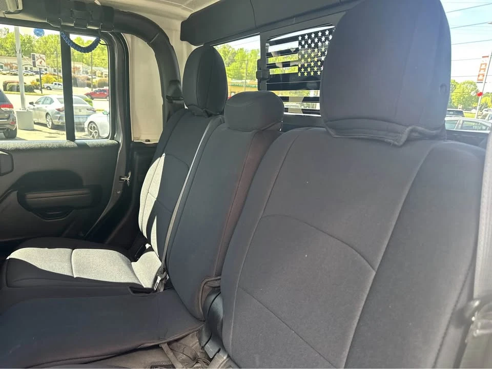 2023 Jeep JT Gladiator - Image 14 of 19