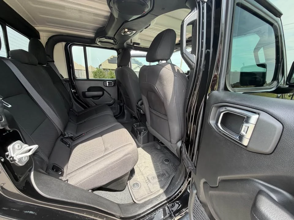 2023 Jeep JT Gladiator - Image 13 of 20