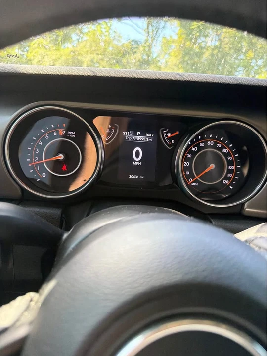 2023 Jeep JT Gladiator - Image 3 of 5