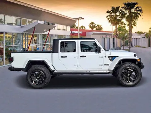 2023 Jeep Gladiator Sport S