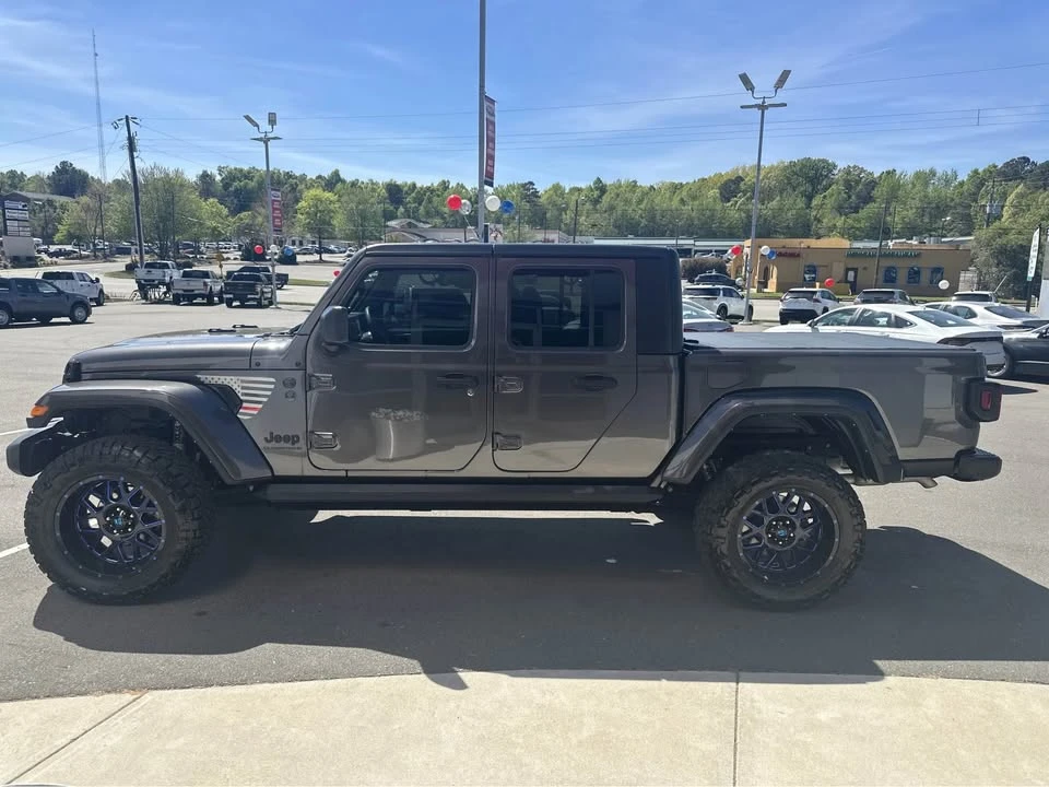 2023 Jeep JT Gladiator - Image 5 of 19