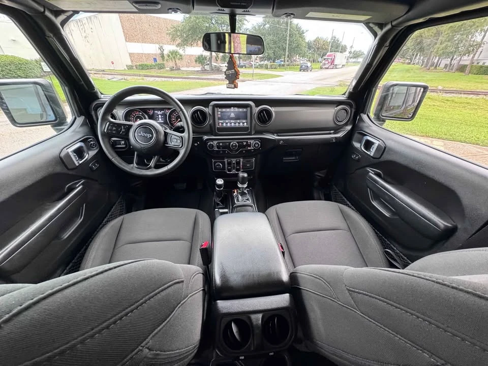 2023 Jeep JT Gladiator - Image 7 of 9