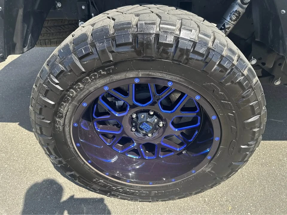 2023 Jeep JT Gladiator - Image 17 of 19