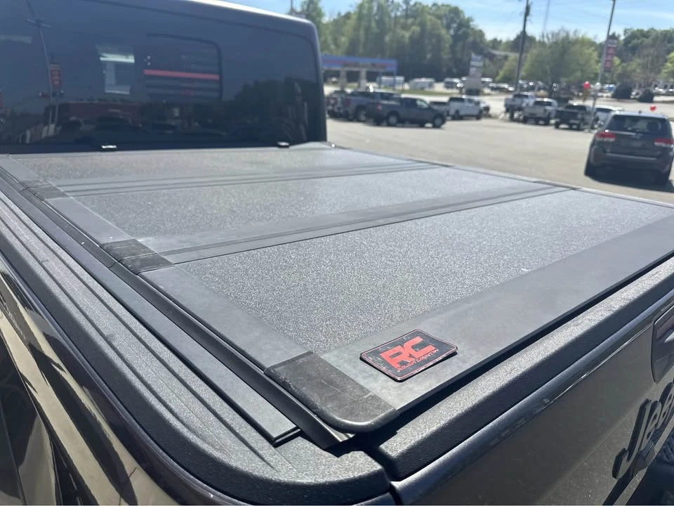 2023 Jeep JT Gladiator - Image 15 of 19