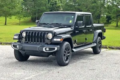 2023 Jeep Gladiator Sport S