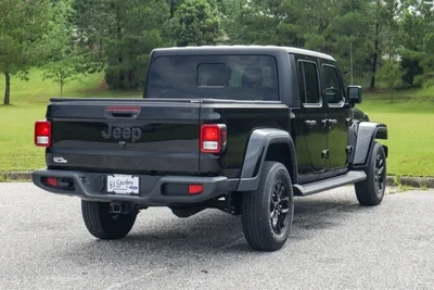 2023 Jeep JT Gladiator - Image 5 of 20