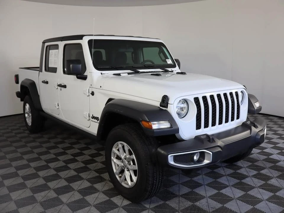 2023 Jeep JT Gladiator - Image 4 of 5