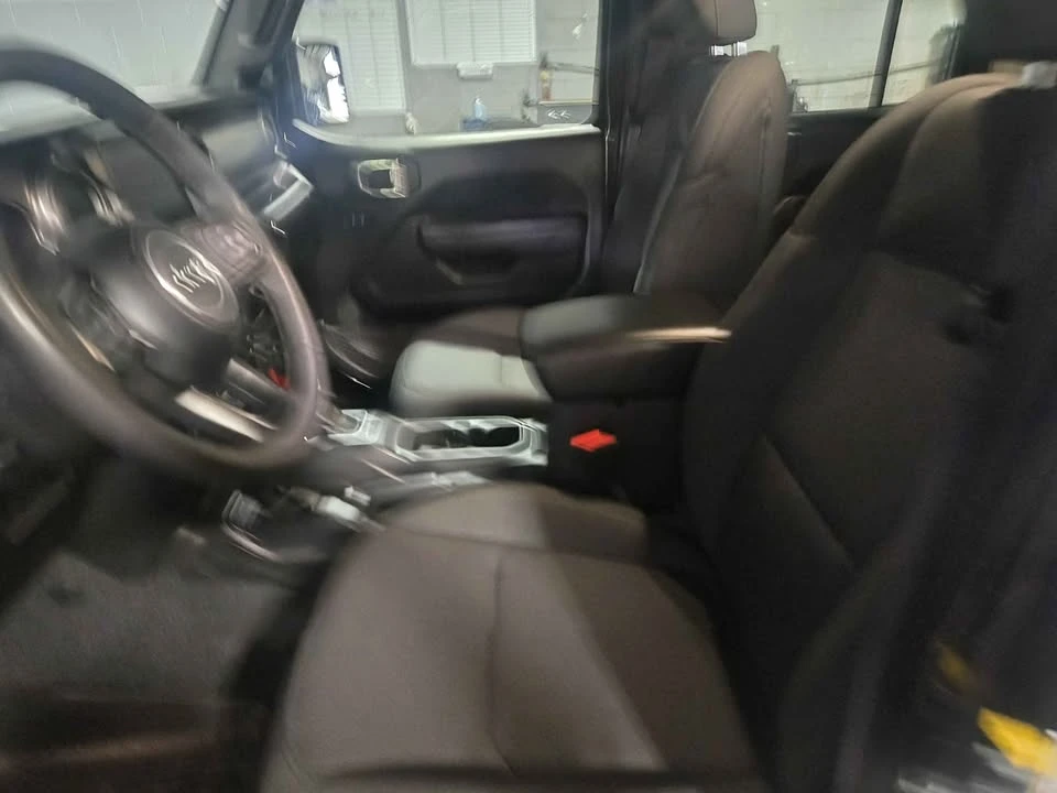 2023 Jeep JT Gladiator - Image 8 of 17