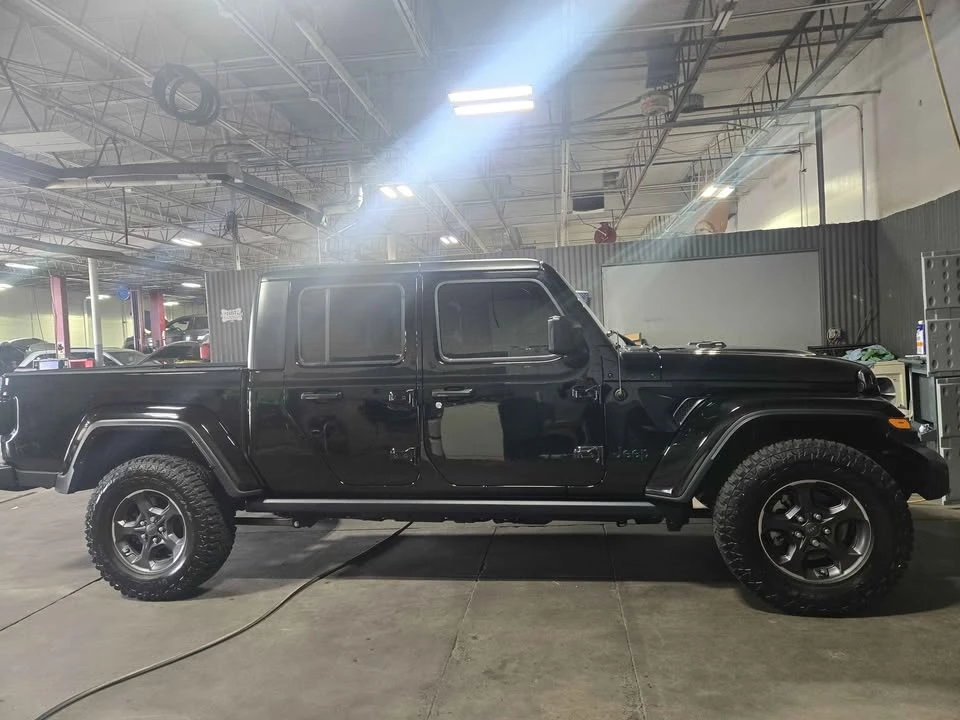 2023 Jeep JT Gladiator - Image 3 of 17