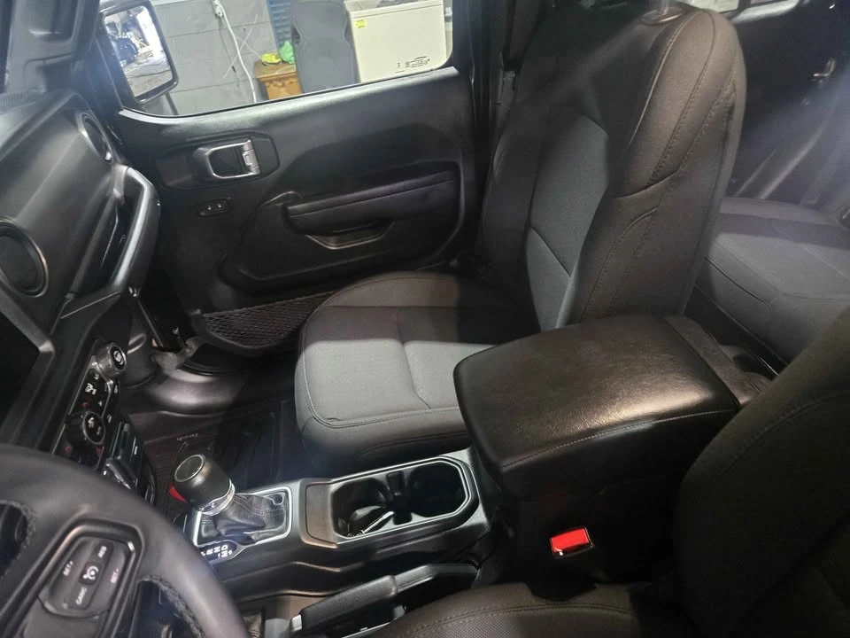 2023 Jeep JT Gladiator - Image 10 of 17