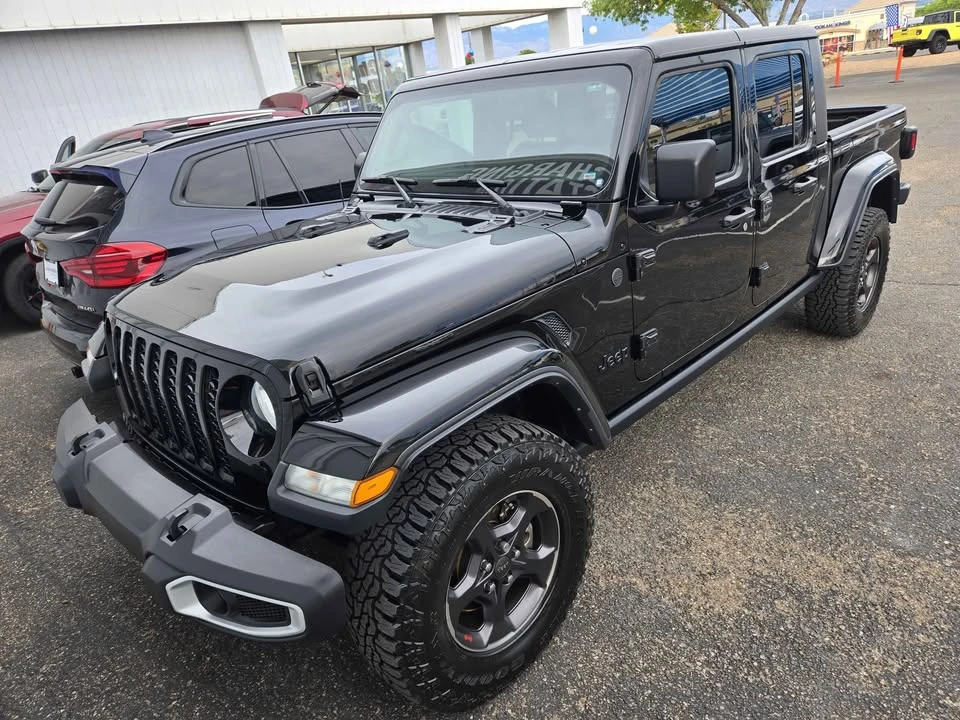 2023 Jeep JT Gladiator - Image 2 of 14
