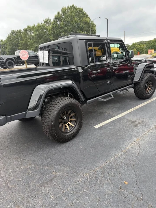 2023 Jeep JT Gladiator - Image 3 of 5