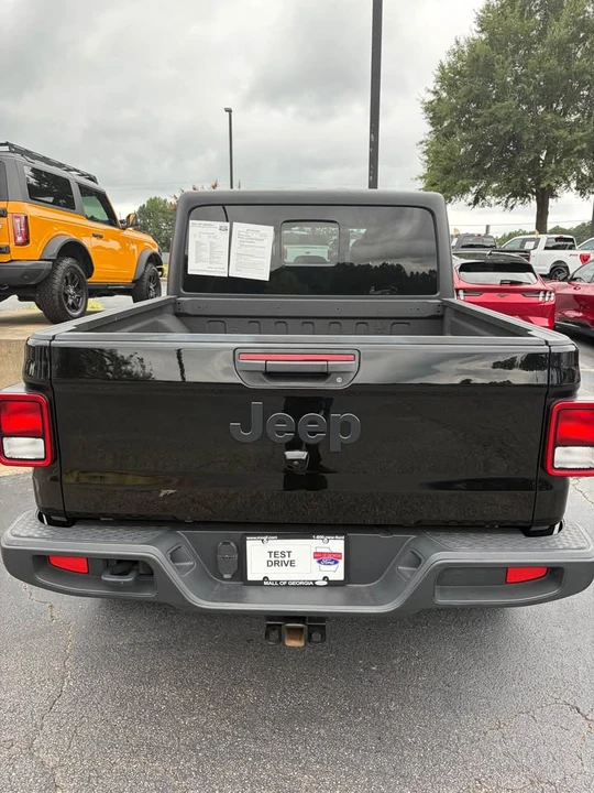 2023 Jeep JT Gladiator - Image 4 of 5