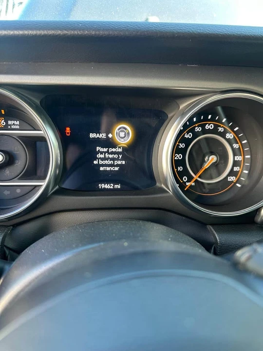 2023 Jeep JT Gladiator - Image 14 of 15
