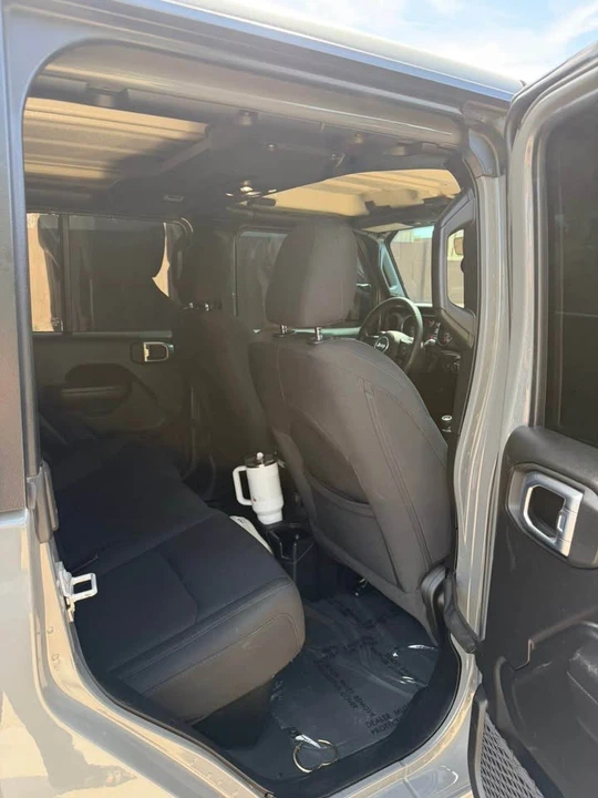 2023 Jeep JT Gladiator - Image 11 of 18