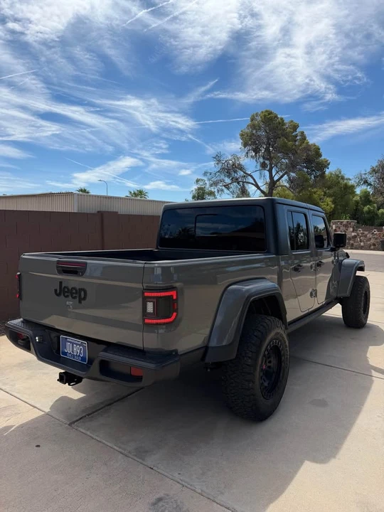 2023 Jeep JT Gladiator - Image 6 of 17