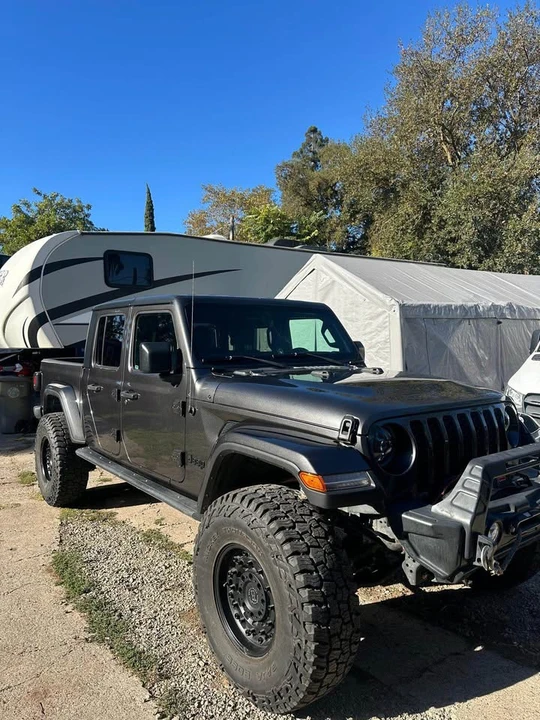 2023 Jeep JT Gladiator - Image 6 of 15