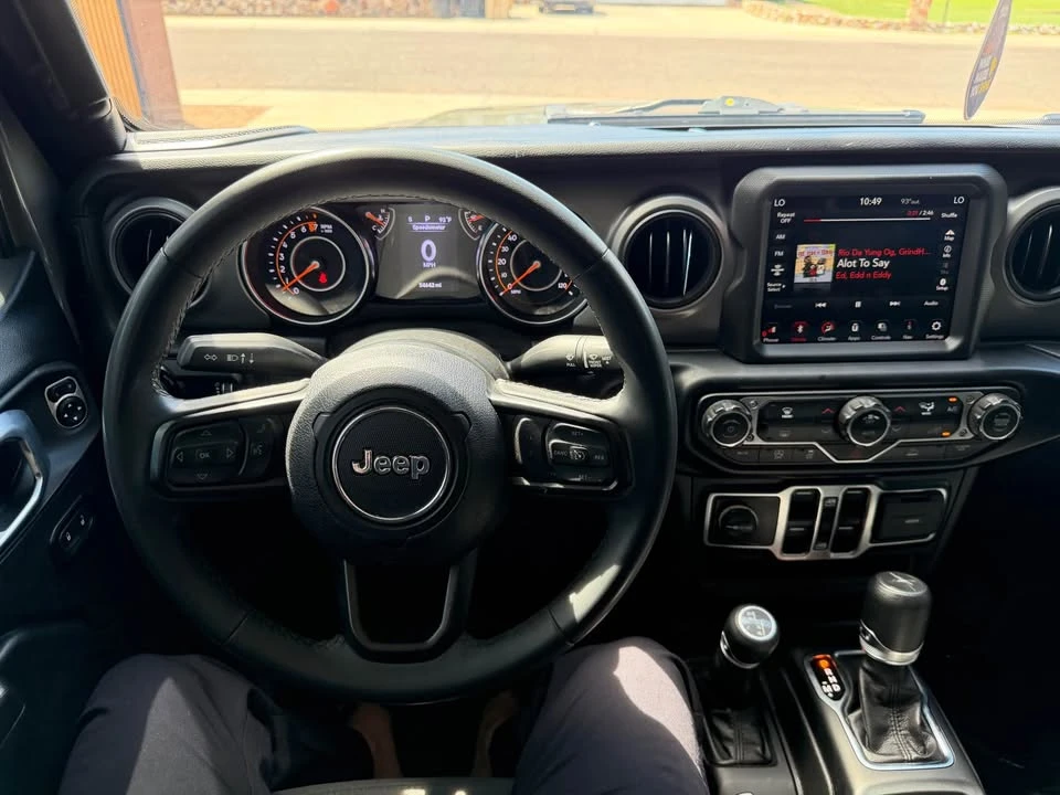 2023 Jeep JT Gladiator - Image 12 of 17