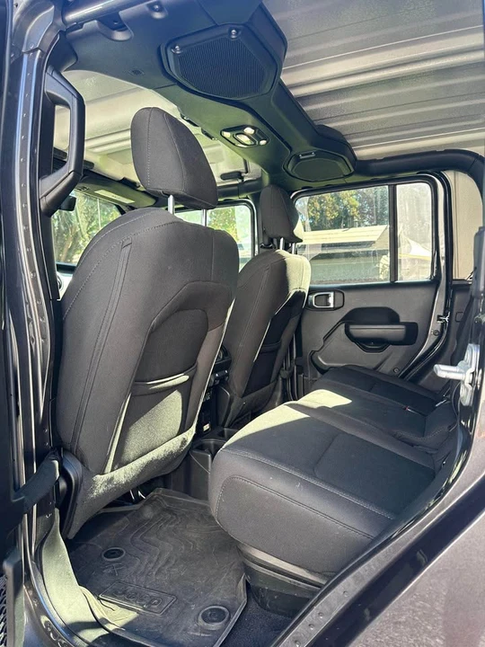2023 Jeep JT Gladiator - Image 13 of 15
