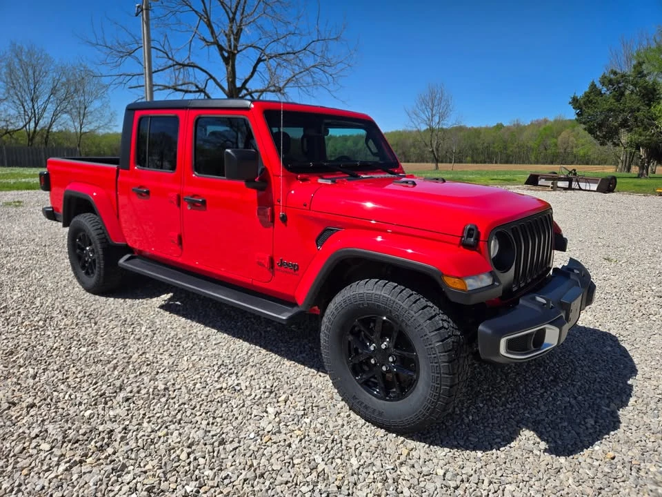 2023 Jeep JT Gladiator - Image 5 of 19