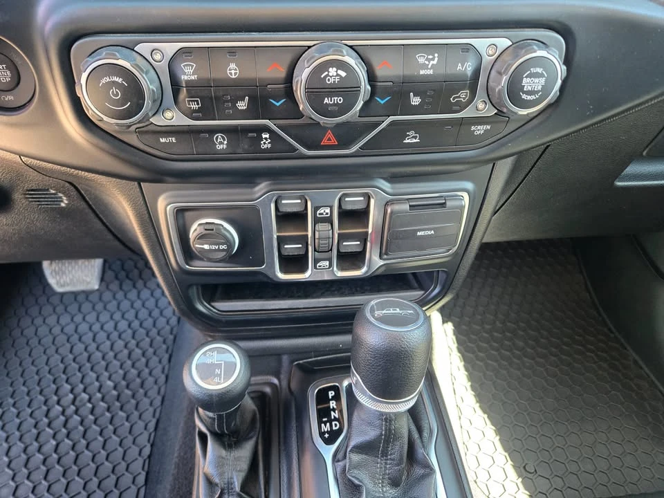 2023 Jeep JT Gladiator - Image 10 of 19