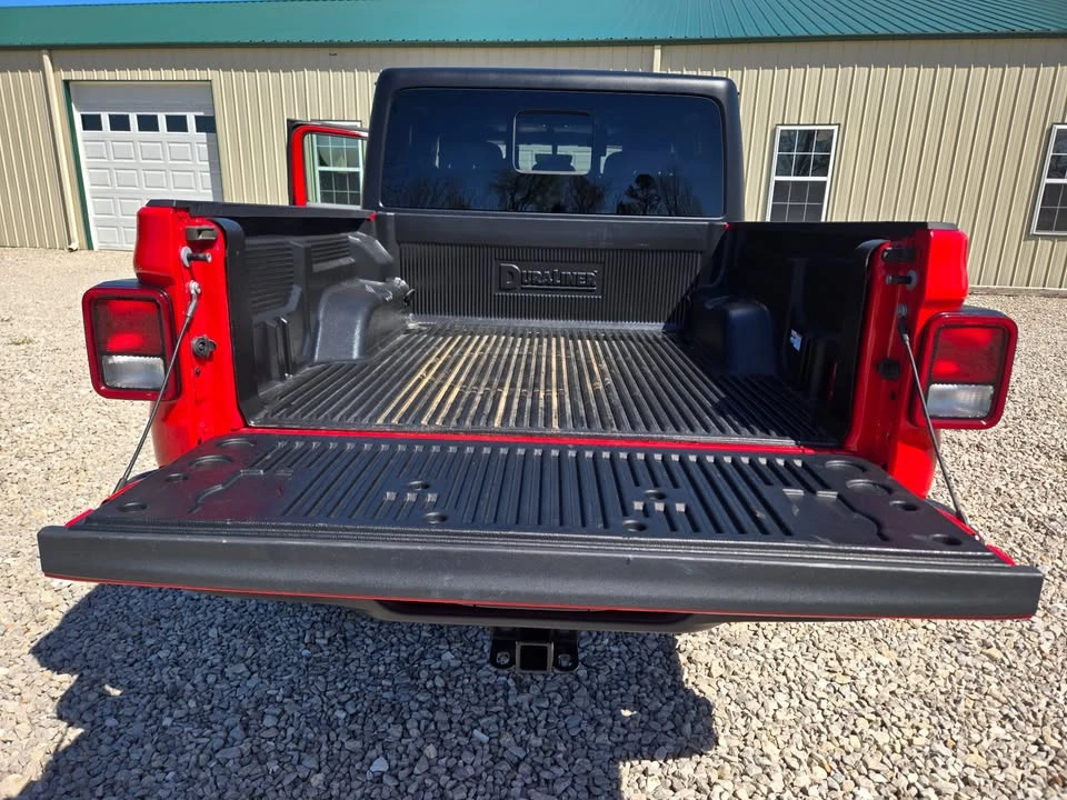2023 Jeep JT Gladiator - Image 15 of 19