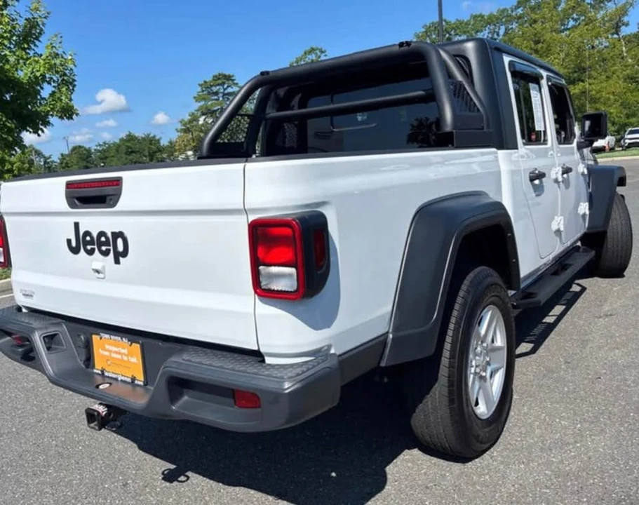 2023 Jeep JT Gladiator - Image 5 of 13