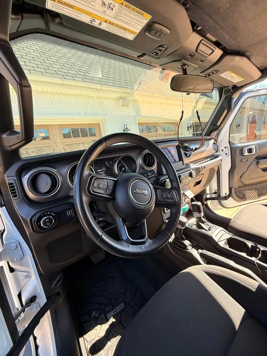 2023 Jeep JT Gladiator - Image 7 of 15