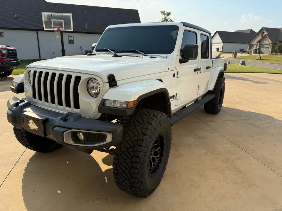 2023 Jeep JT Gladiator - Image 3 of 15