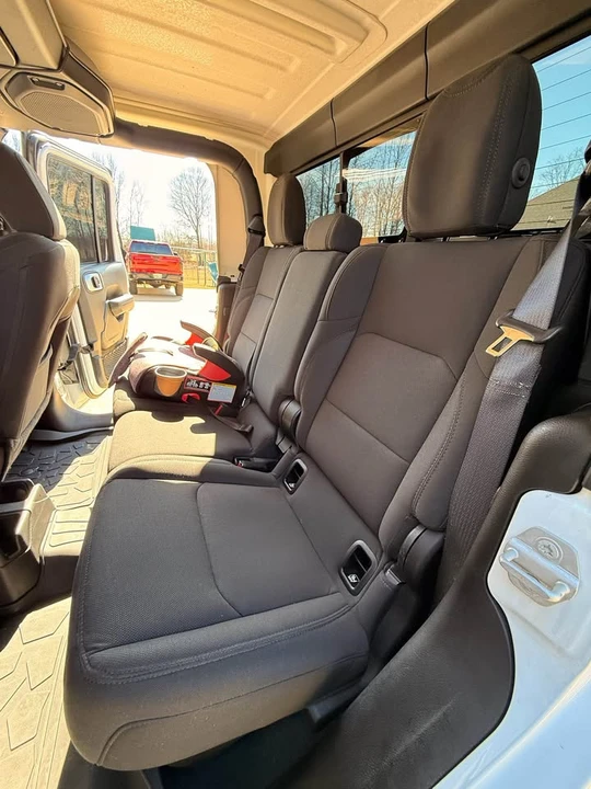 2023 Jeep JT Gladiator - Image 11 of 15