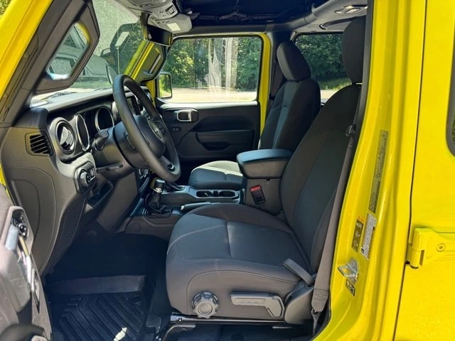 2023 Jeep JT Gladiator - Image 12 of 30