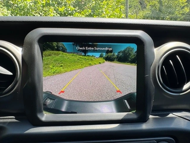 2023 Jeep JT Gladiator - Image 24 of 30
