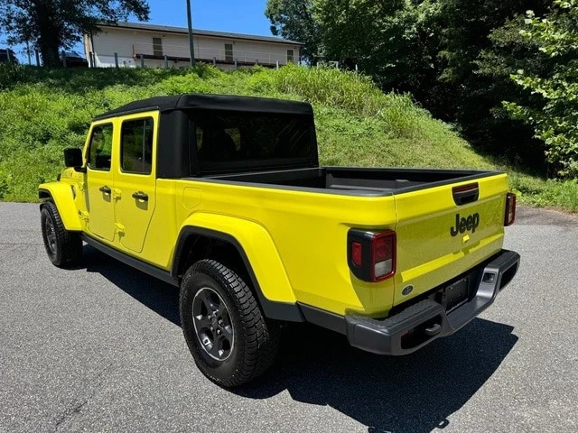 2023 Jeep JT Gladiator - Image 9 of 30