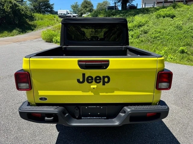 2023 Jeep JT Gladiator - Image 7 of 30