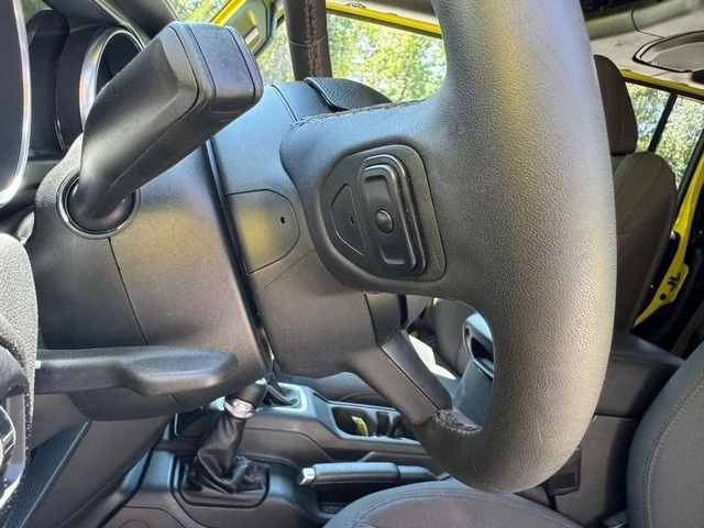 2023 Jeep JT Gladiator - Image 14 of 30