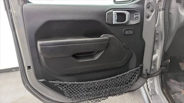 2023 Jeep JT Gladiator - Image 12 of 20