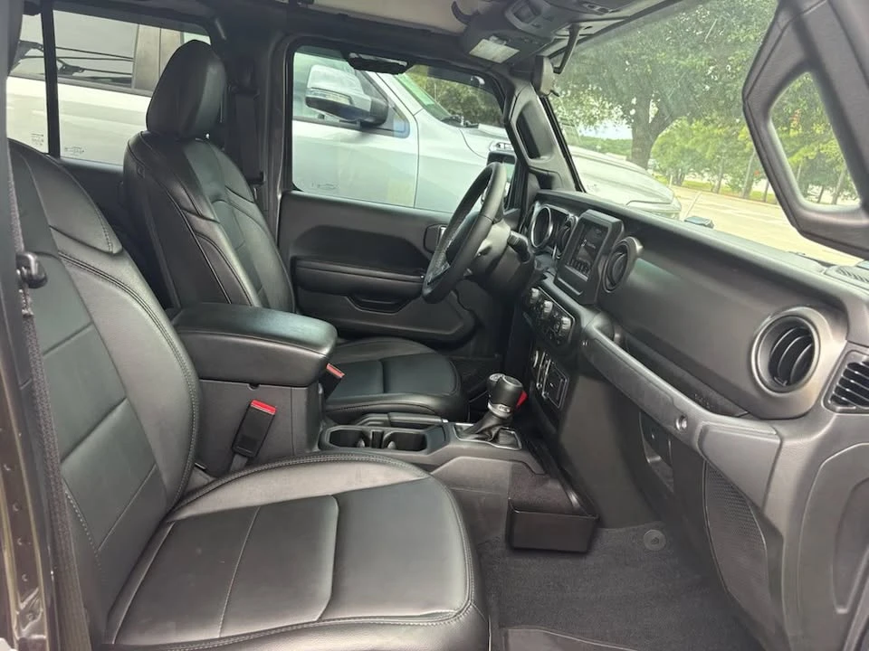 2023 Jeep JT Gladiator - Image 14 of 19